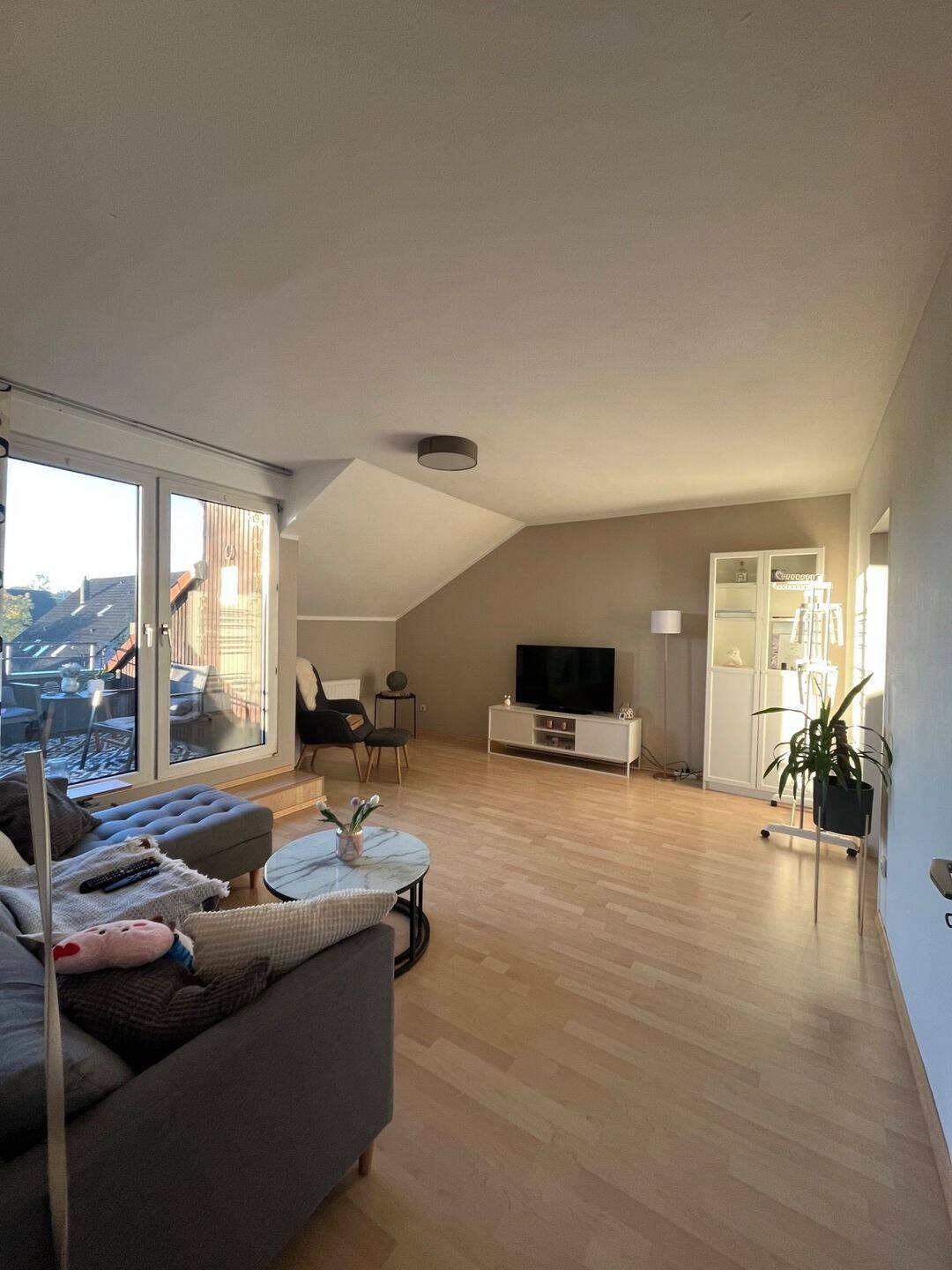 Gemütliche 2 Zimmer Dachgeschosswohnung mit Loggia, 46395 Bocholt