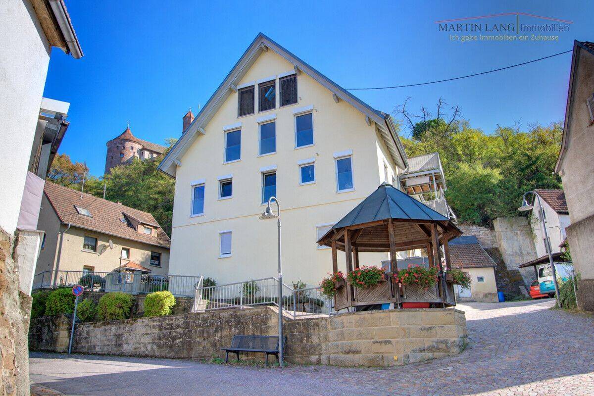HOCHWERTIGE 4,5-ZIMMER-WOHNUNG AM FUSSE DER BURG STETTENFELS, 74199 Untergruppenbach