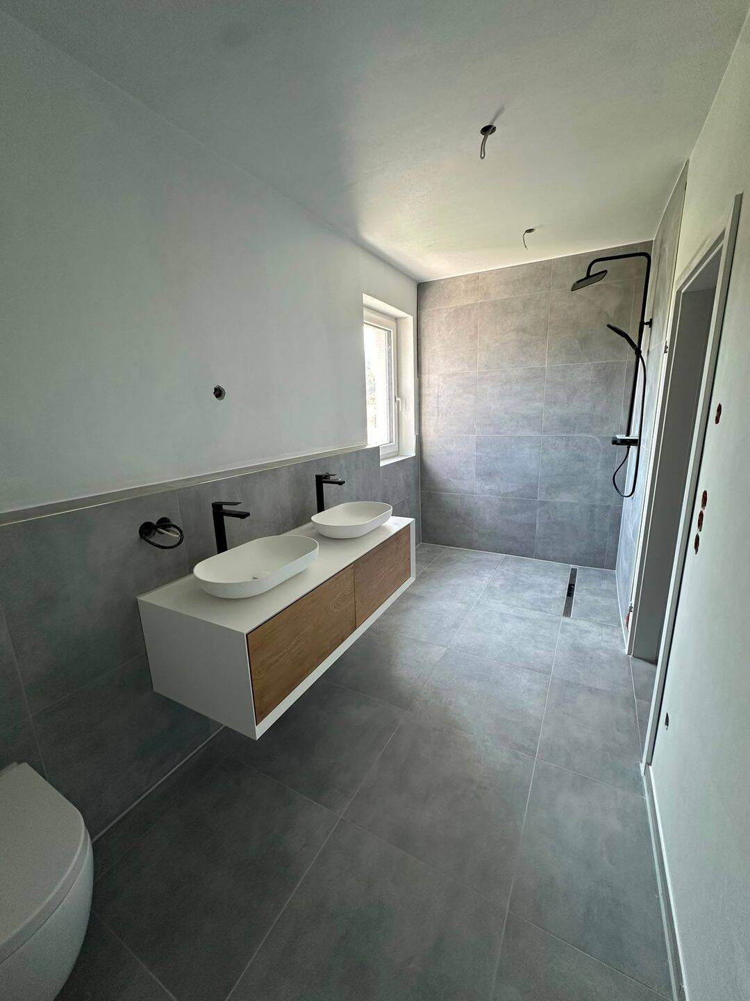 Erstbezug: Exklusive 4-Zimmer-Neubau-Dachgeschosswohnung mit großem Balkon in Weißenhorn, 89264 Weißenhorn