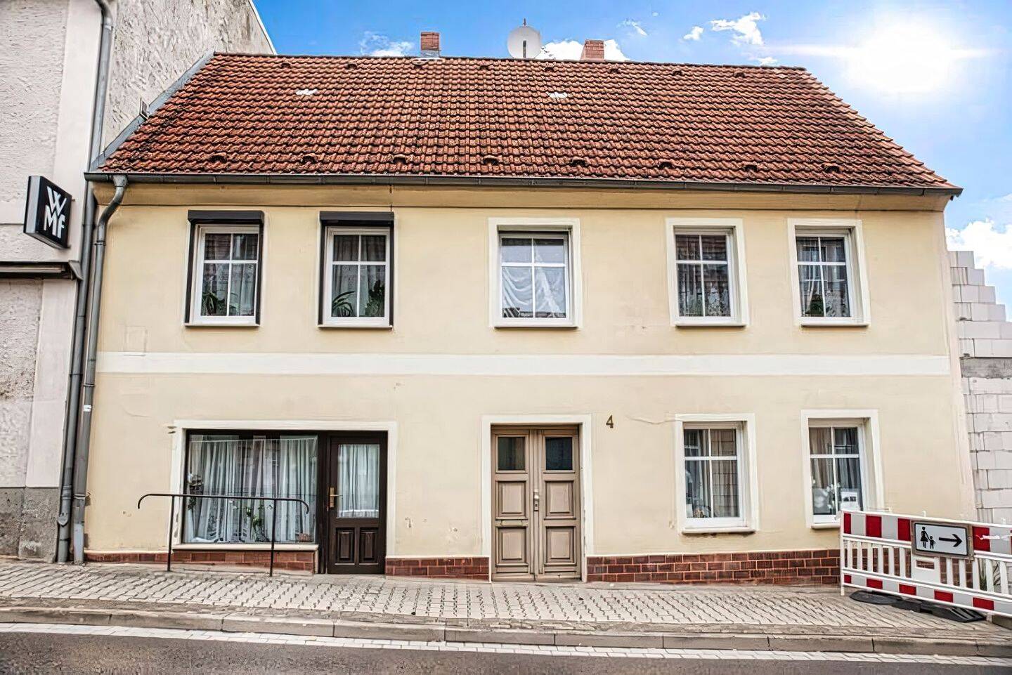 EINMALIGE GELEGENHEIT: ZWANGSVERSTEIGERUNG AM 26.11.26 EINES EINFAMILIENHAUSES MIT EINLIEGERWOHNUNG, 17279 Lychen