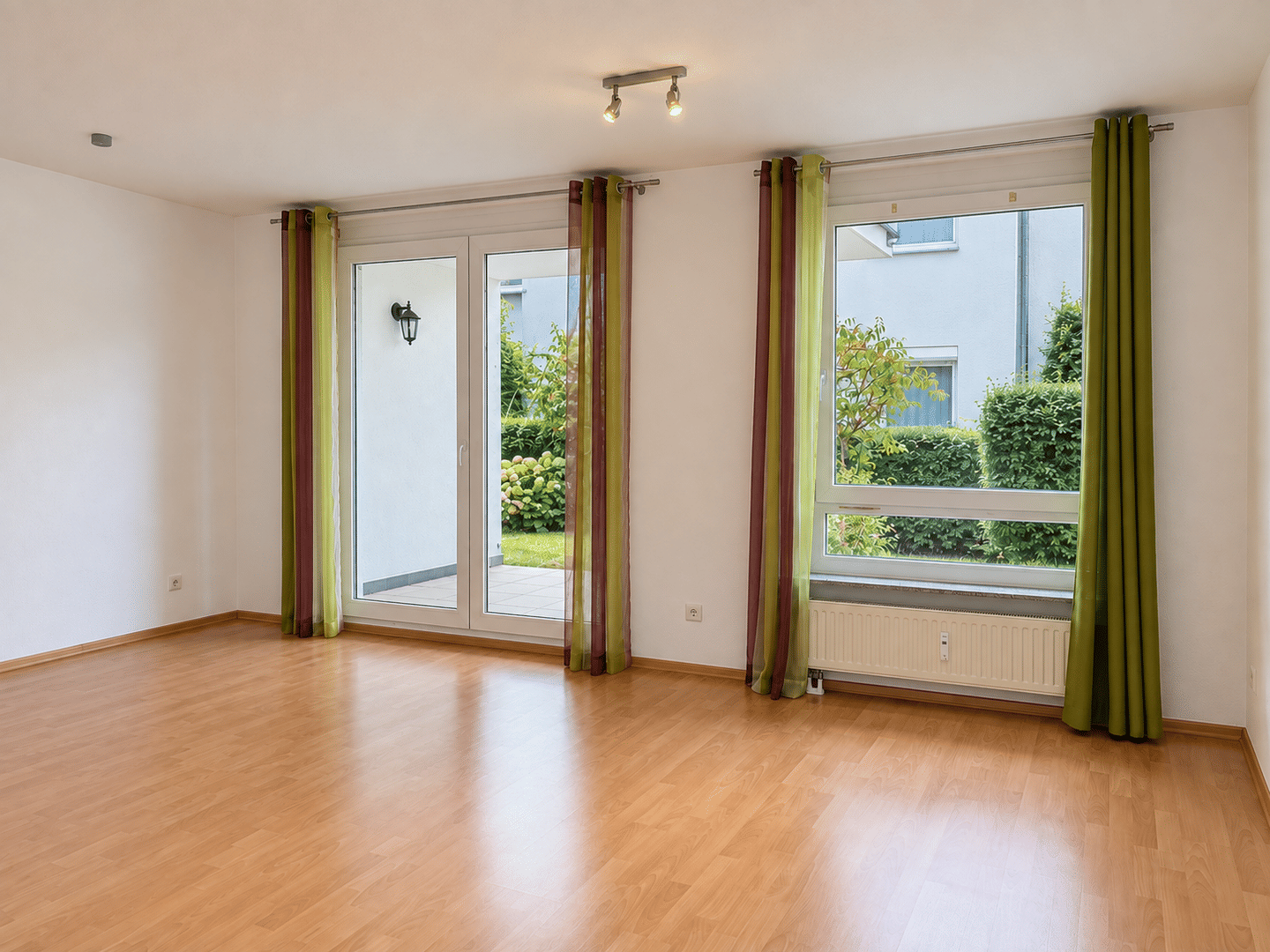 2 Zimmer. Terrasse. Attraktive Perspektiven!, 71672 Marbach am Neckar
