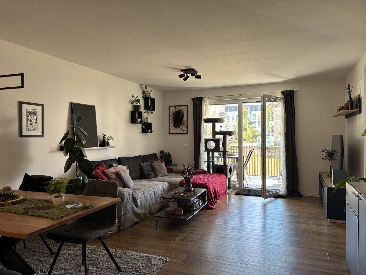 Große 2-Zi.-Wohnung mit Einbauküche, Balkon, TG Stellplatz und Außenstellplatz, 78048 Villingen-Schwenningen