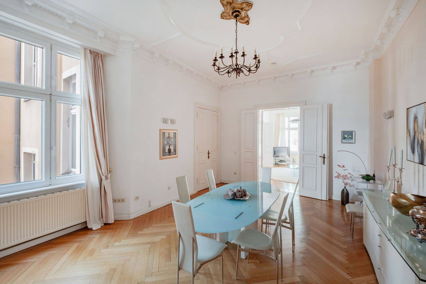 Lichtdurchflutetes Altbaujuwel mit Süd-Balkon und sonnigem Süd-Wintergarten in Berlin-Wilmersdorf, 10715 Berlin (Charlottenburg-Wilmersdorf Wilmersdorf)