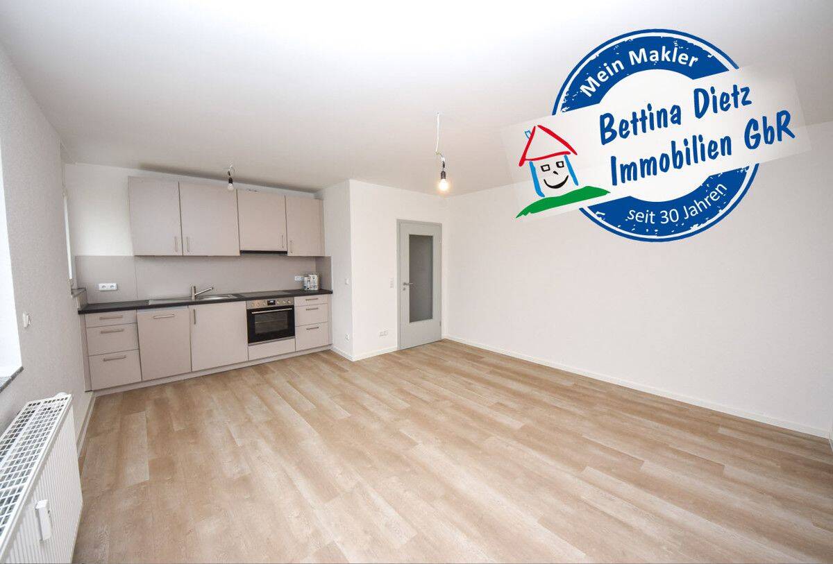 DIETZ: Neu sanierte 2-Zimmerwohnung im 2. Obergeschoss inklusive Einbauküche!, 64354 Reinheim