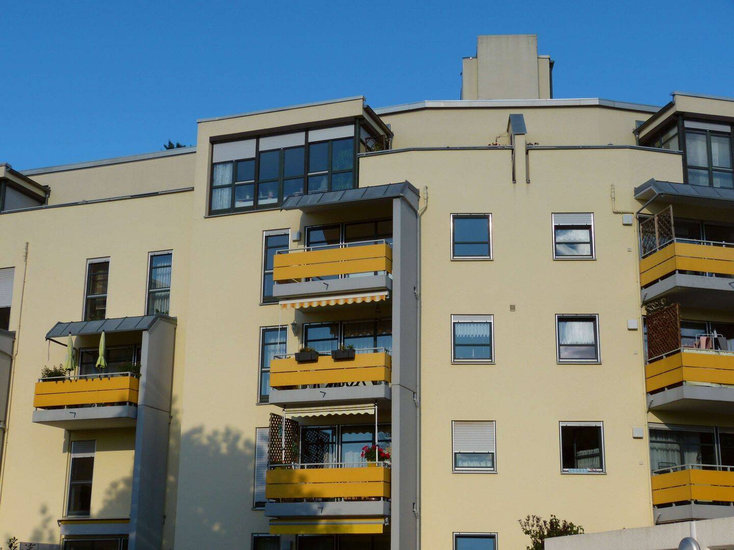 Helle 2-Zimmer-Wohnung in Fürth Ronhof, 90765 Fürth