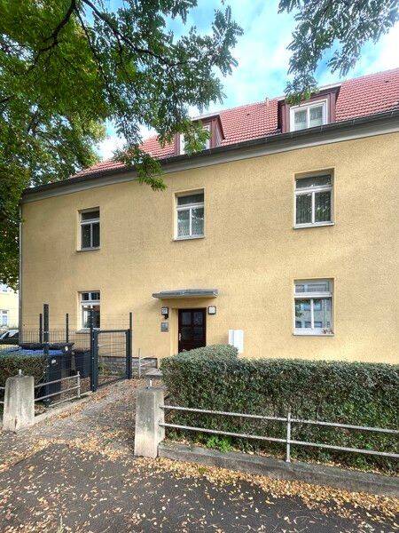 Großzügige 4-Zimmer-Wohnung in der Nähe der Polyklinik!, 99096 Erfurt (Altstadt Brühlervorstadt Daberstedt Löbervorstadt Melchendorf)
