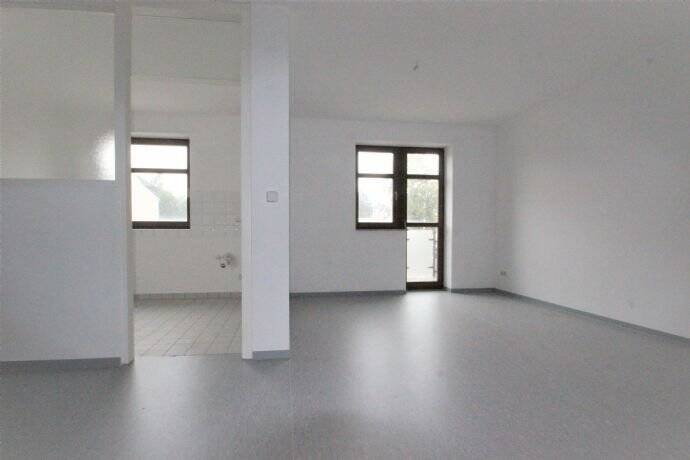 Gemütliche 2-Raum-Wohnung mit Charme!, 9131 Chemnitz (Ebersdorf Hilbersdorf)