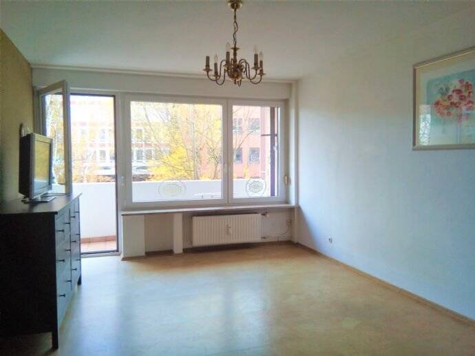 Helle 1-Zi.-Wohnung nahe BfA und TH, EBK, Balkon, teilmöbliert, 90461 Nürnberg