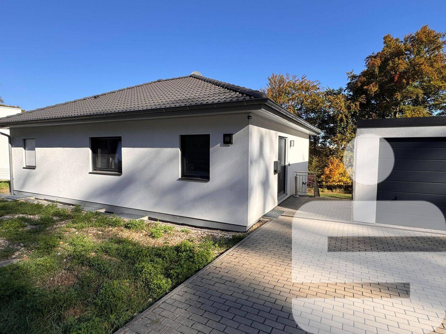 KfW-Effizienzhaus 55 mit großem Grundstück, 92331 Parsberg