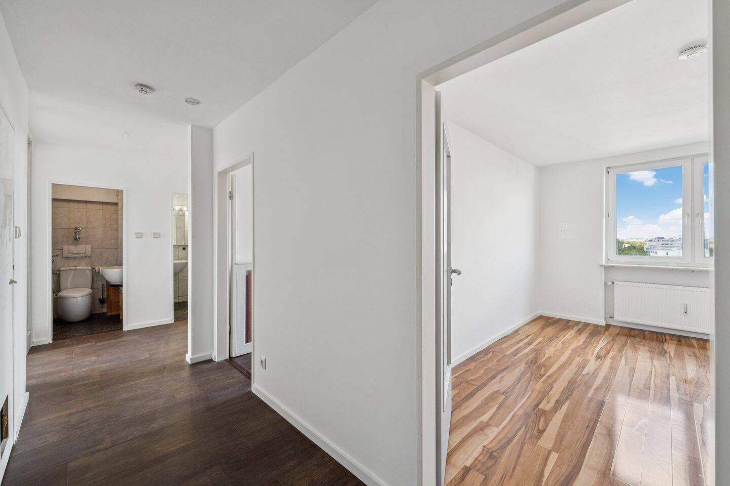 Weitblick inklusive – 3-Zimmer-Wohnung mit zwei Balkonen, 81549 München (Obergiesing Ramersdorf-Perlach Untergiesing-Harlaching)