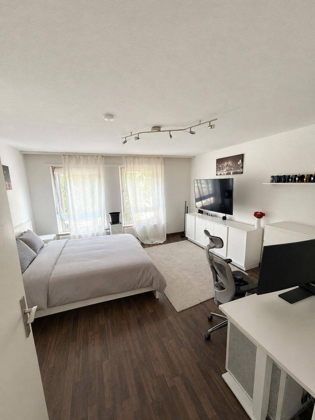 Super zentral, Altstadt ca. 500 m: helle, top geschnittene 4-Zimmer-Wohnung, 100 m², Balkon – auch WG willkommen, 90402 Nürnberg (Gleißbühl Lorenz Tafelhof Tullnau Wöhrd)
