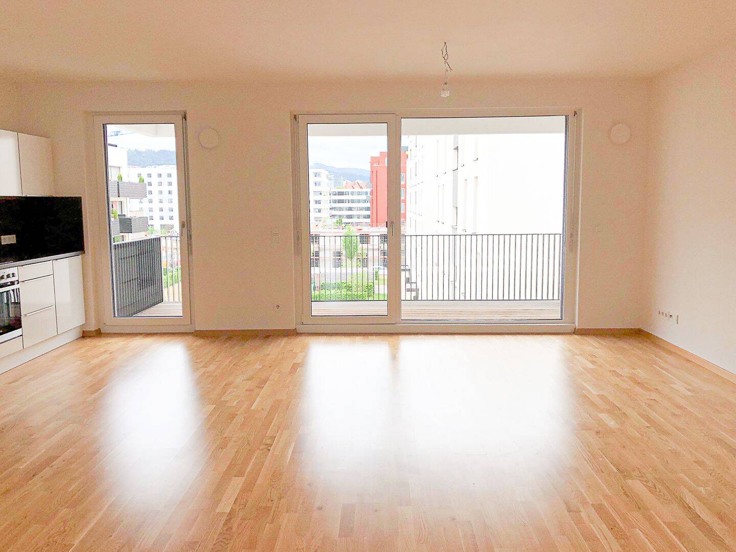 Sonne pur! Moderne 3-Zimmer-Wohnung mit EBK und Südbalkon, 79106 Freiburg im Breisgau