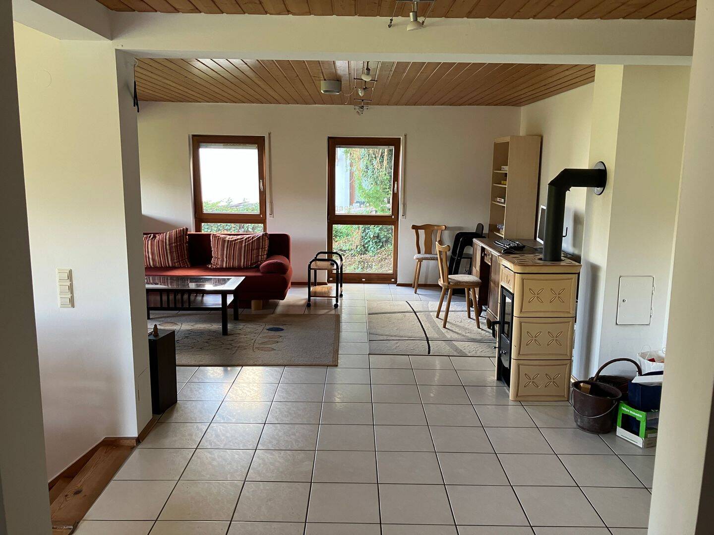 Charmante 3,5-Zimmer-Maisonettewohnung mit Aussicht, Balkon, Terrasse und Garten¬zugang, 75236 Kämpfelbach