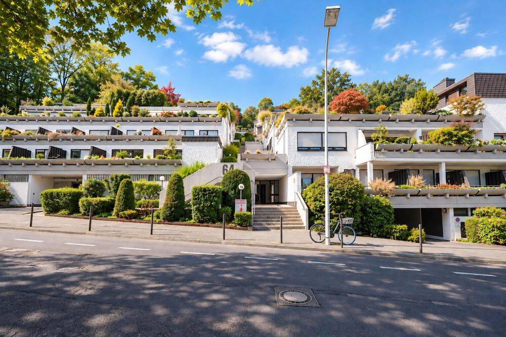 Zwei Ebenen, zwei Terrassen – großzügige Maisonette mit besonderem Wohngefühl, 53115 Bonn