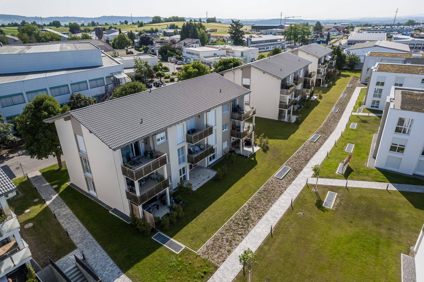 Moderne 2-Zimmer-Wohnung im Dachgeschoss in Jestetten ab 01.12.2026 zu vermieten, 79798 Jestetten