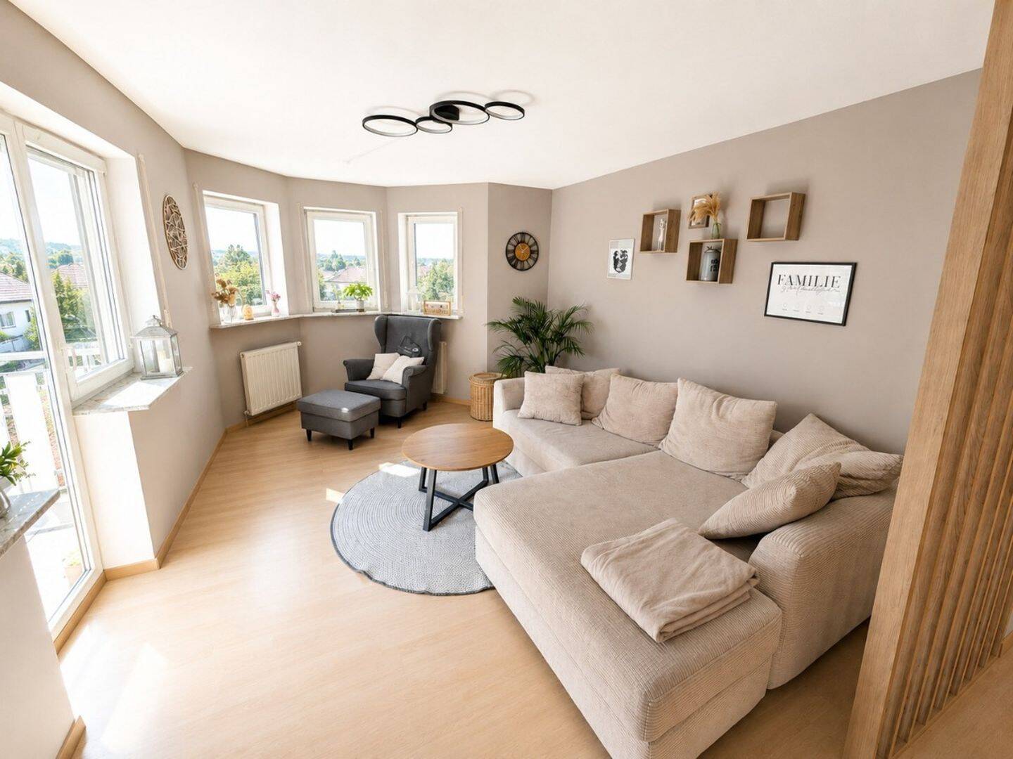 TALHEIM – Großzügige 4,5 Zimmer im 1.OG, 74388 Talheim