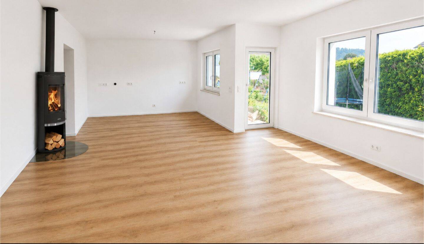 Erstbezug 2 Zimmer Wohnung mit eigenem Garten und Garage, 72160 Horb am Neckar