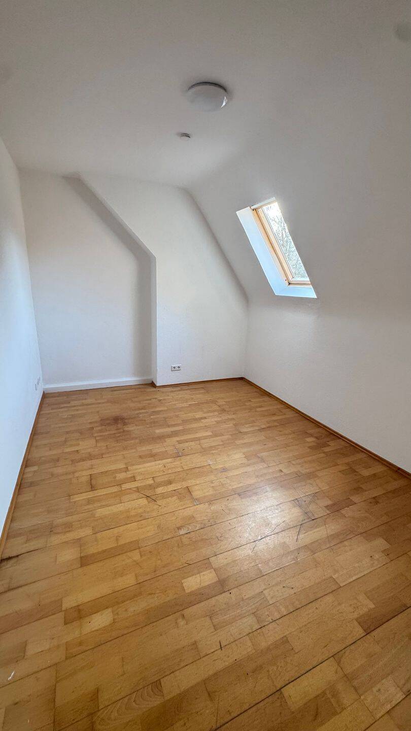 1 Zimmer frei in moderner 5er-Männer-WG in Erlenstegen • neue Küche • frisch renoviert • Wohnen im Grünen, 90491 Nürnberg