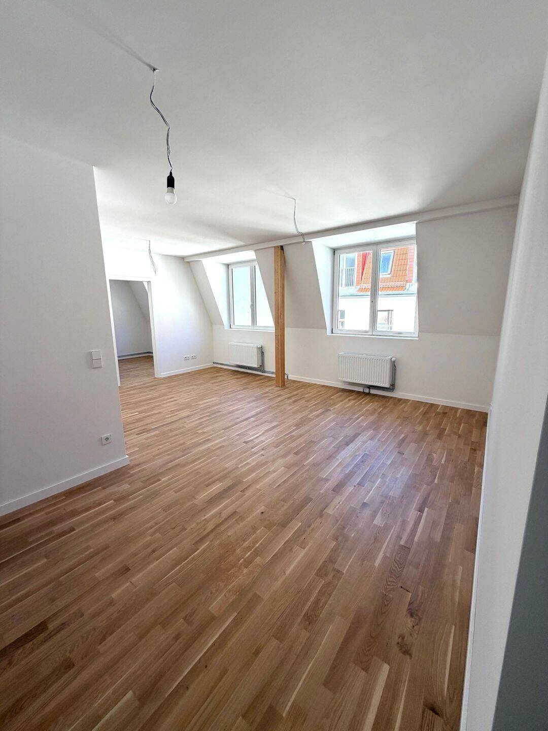 Erstbezug im neu ausgebauten Dachgeschoss: 2 Zimmer in Schöneberg, 10827 Berlin (Tempelhof-Schöneberg Friedenau Schöneberg)