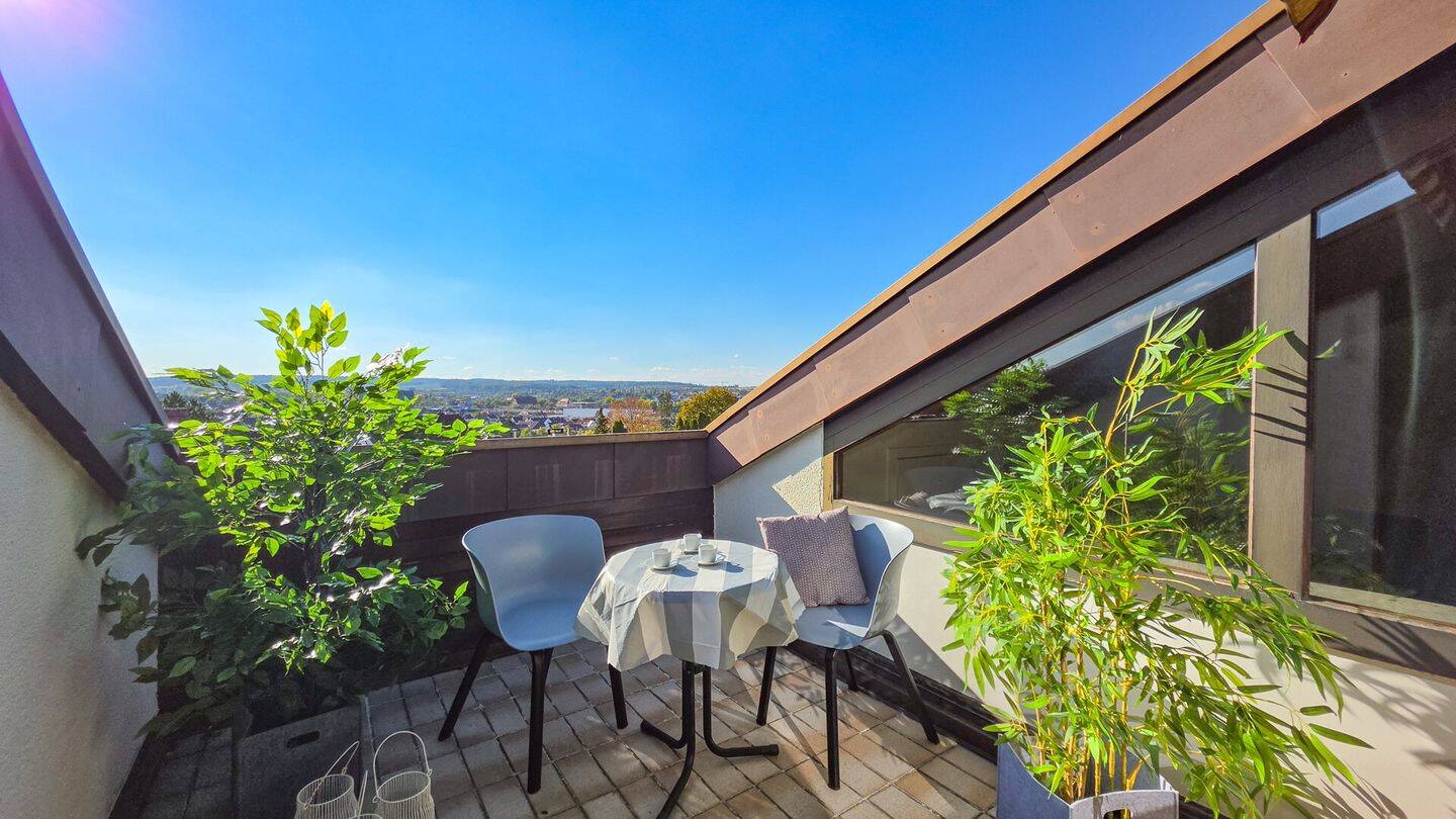 Wohnen über den Dächern von Wendlingen – 2,5 Zimmer mit Loggia und Balkon, 73240 Wendlingen am Neckar