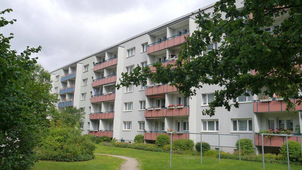 WBG – bezugsfertige 3 Zimmerwohnung mit Balkon u. Bad mit Dusche!, 14772 Brandenburg an der Havel (Altstadt Görden Hohenstücken Nord)