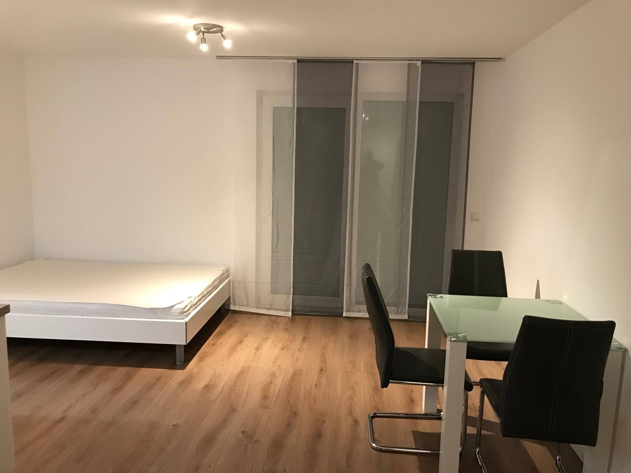 Student oder Ausbildung: Schöne, geräumige, 1-Zimmer Wohnung in Nürnberg, Wöhrd, 90489 Nürnberg (Gärten bei Wöhrd Rennweg Veilhof Wöhrd)
