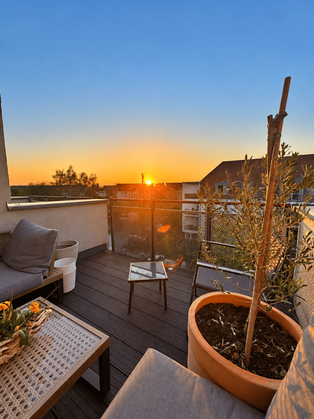 SELTENE GELEGENHEIT – 3-Zimmer Dachgeschoss Maisonette in Neuröthenbach, 90451 Nürnberg (Eibach Hafen Maiach Reichelsdorf Röthenbach bei Schweinau)
