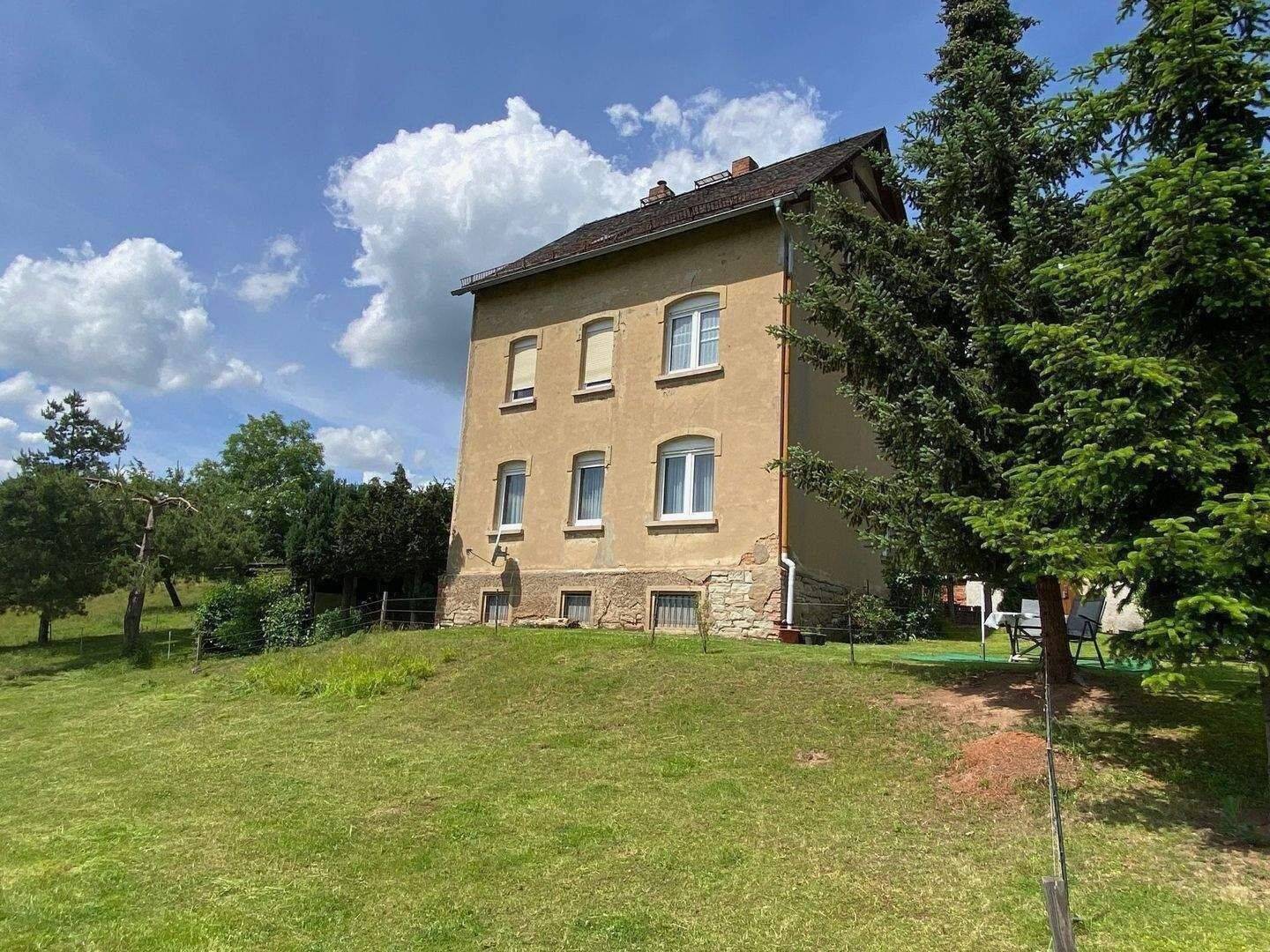 Einfamilienhaus mit Platz für die große Familie oder Generationswohnen am westlichen Stadtrand Geras, auf großem Grundstück., 7548 Gera