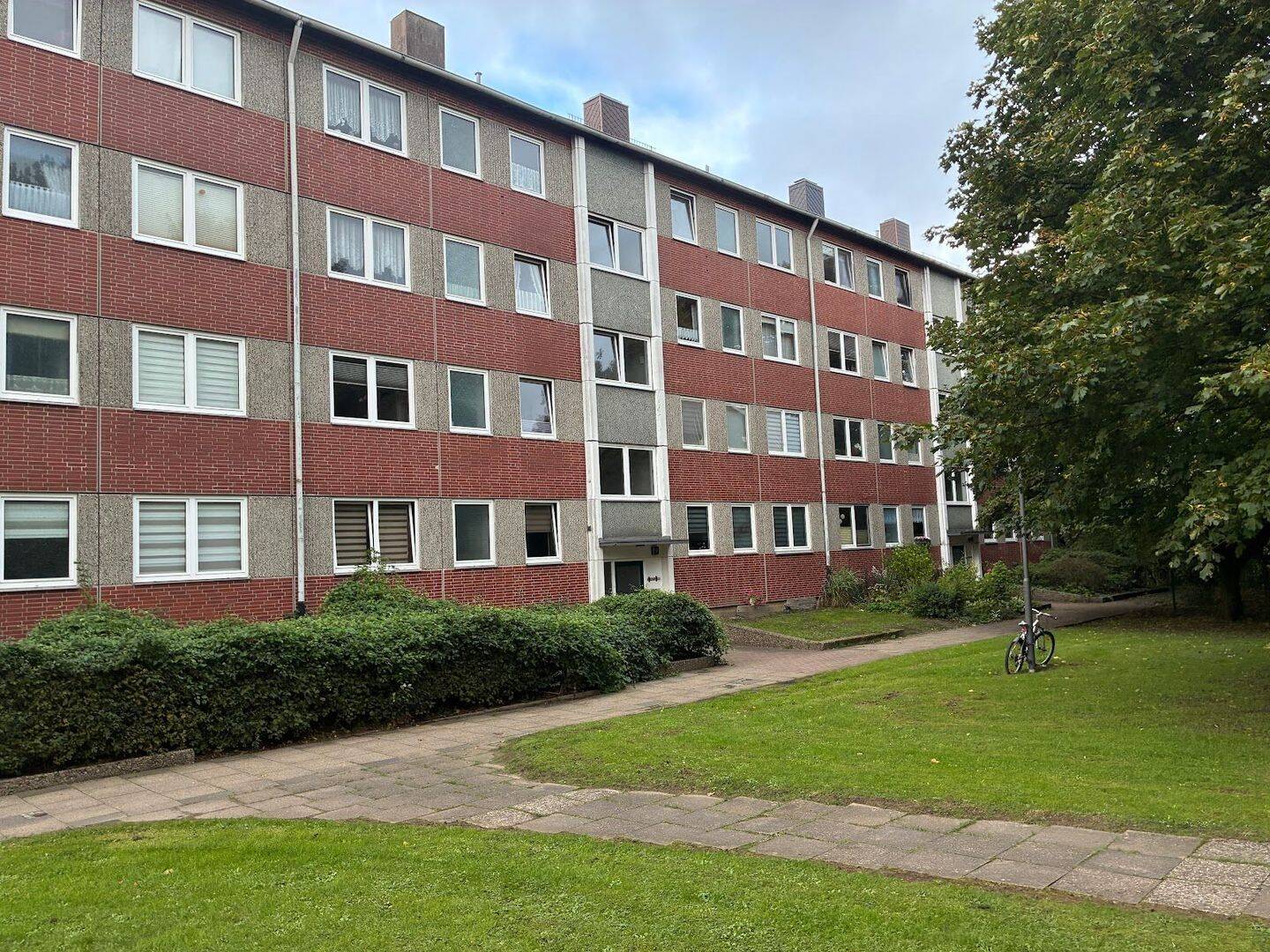 sanierte 3-Zimmer Wohnung mit Balkon in Kiel-Dietrichsdorf, 24149 Kiel (Neumühlen-Dietrichsdorf)
