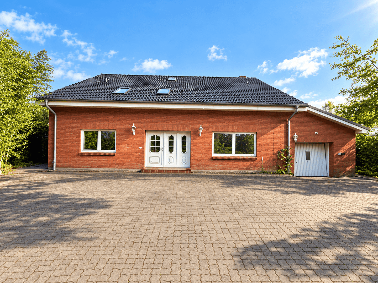 Naturidyll mit Seltenheitswert – Gepflegtes Ein- bis Zweifamilienhaus im Naturschutzgebiet in Osterrönfeld, 24783 Osterrönfeld