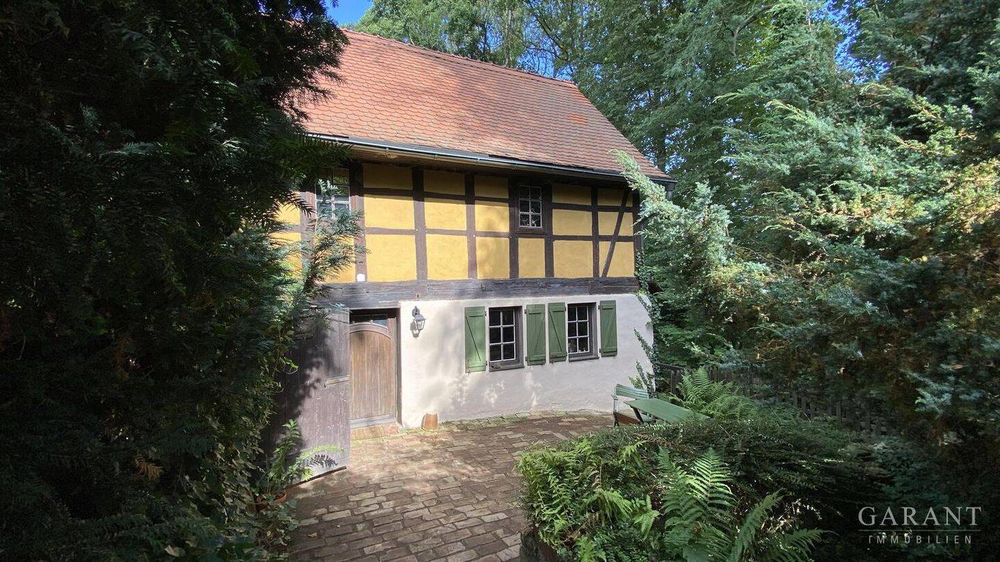 Gepflegtes Einfamilienhaus mit Fachwerk in schöner Lage und guter Verkehrsanbindung, 4626 Heyersdorf