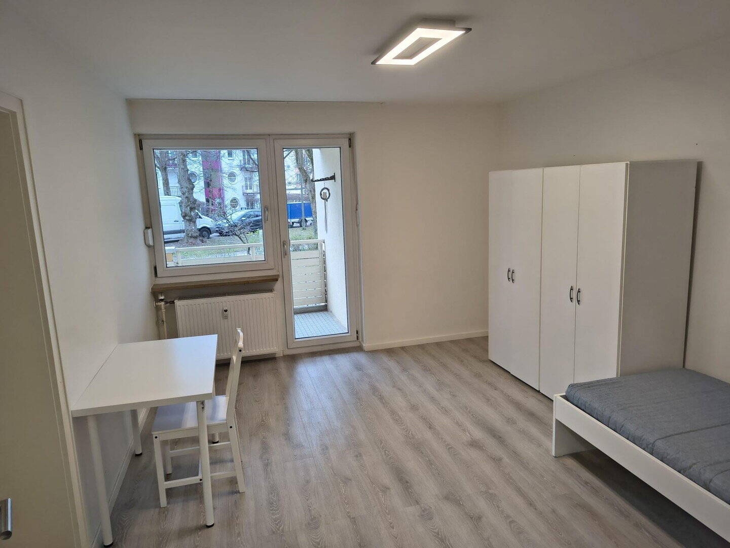 1 WG Zimmer 16 qm mit Balkonzugang in 2er WG München-Forstenried ab sofort zu vermieten, 81476 München (Thalk. Obersendl.-Forsten-Fürstenr.-Solln)