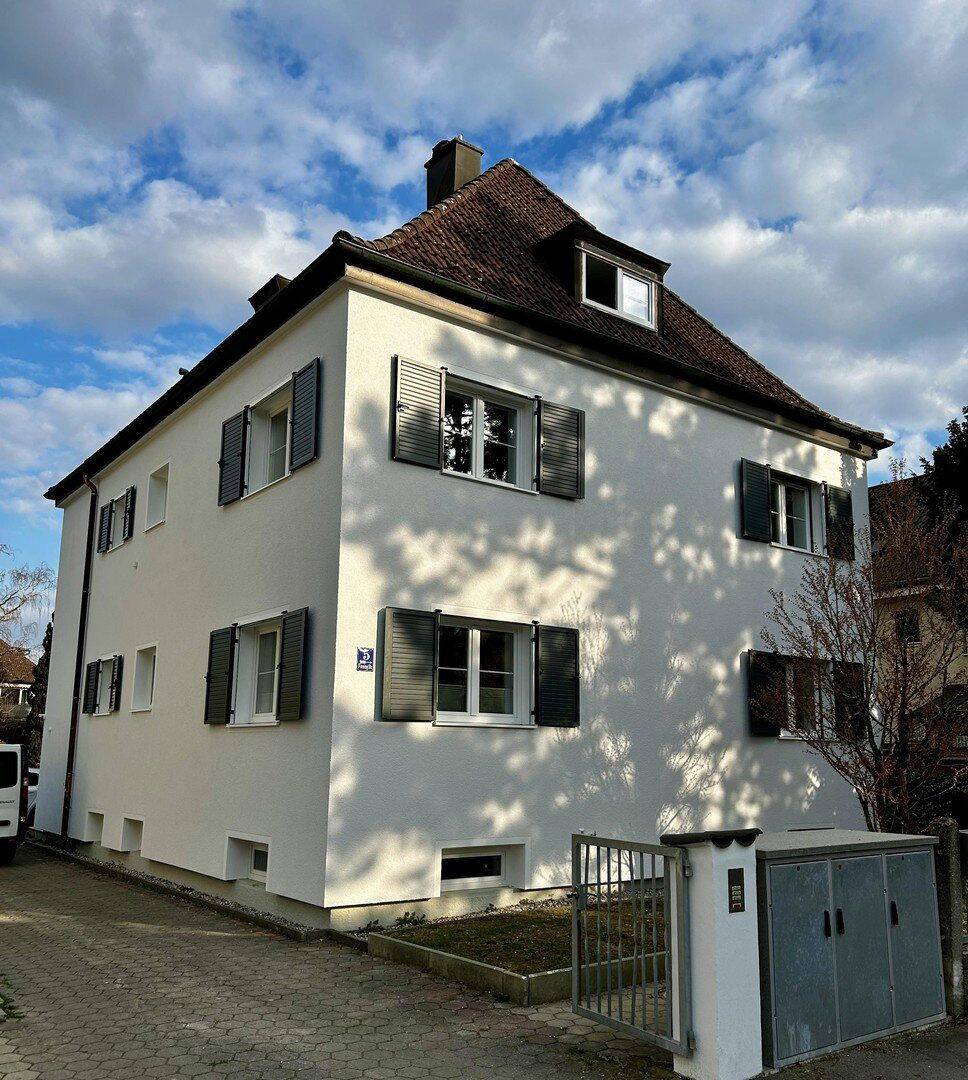 Sanierte 3,5-Zimmer Wohnung 95m2 Villen-/Gartenkolonie Haidhausen mit großem Garten (940 m2), 81735 München (Berg am Laim Ramersdorf-Perlach Trudering-Riem)