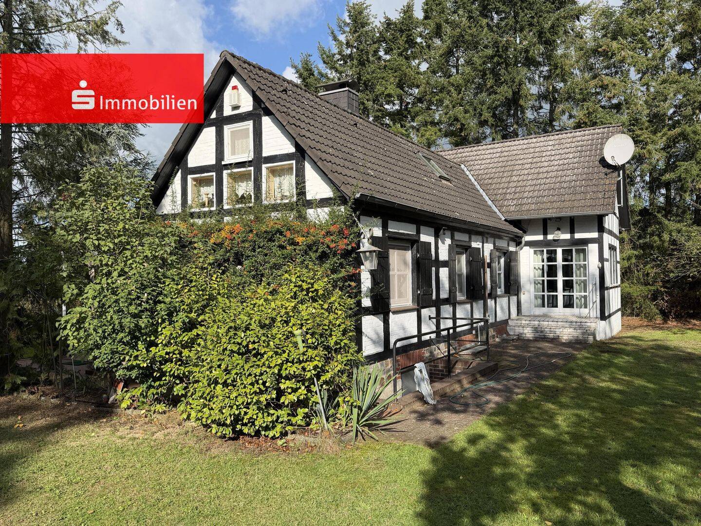 +++Großzügiges Grundstück, eigener Garten und viel Charakter+++, 49453 Hemsloh