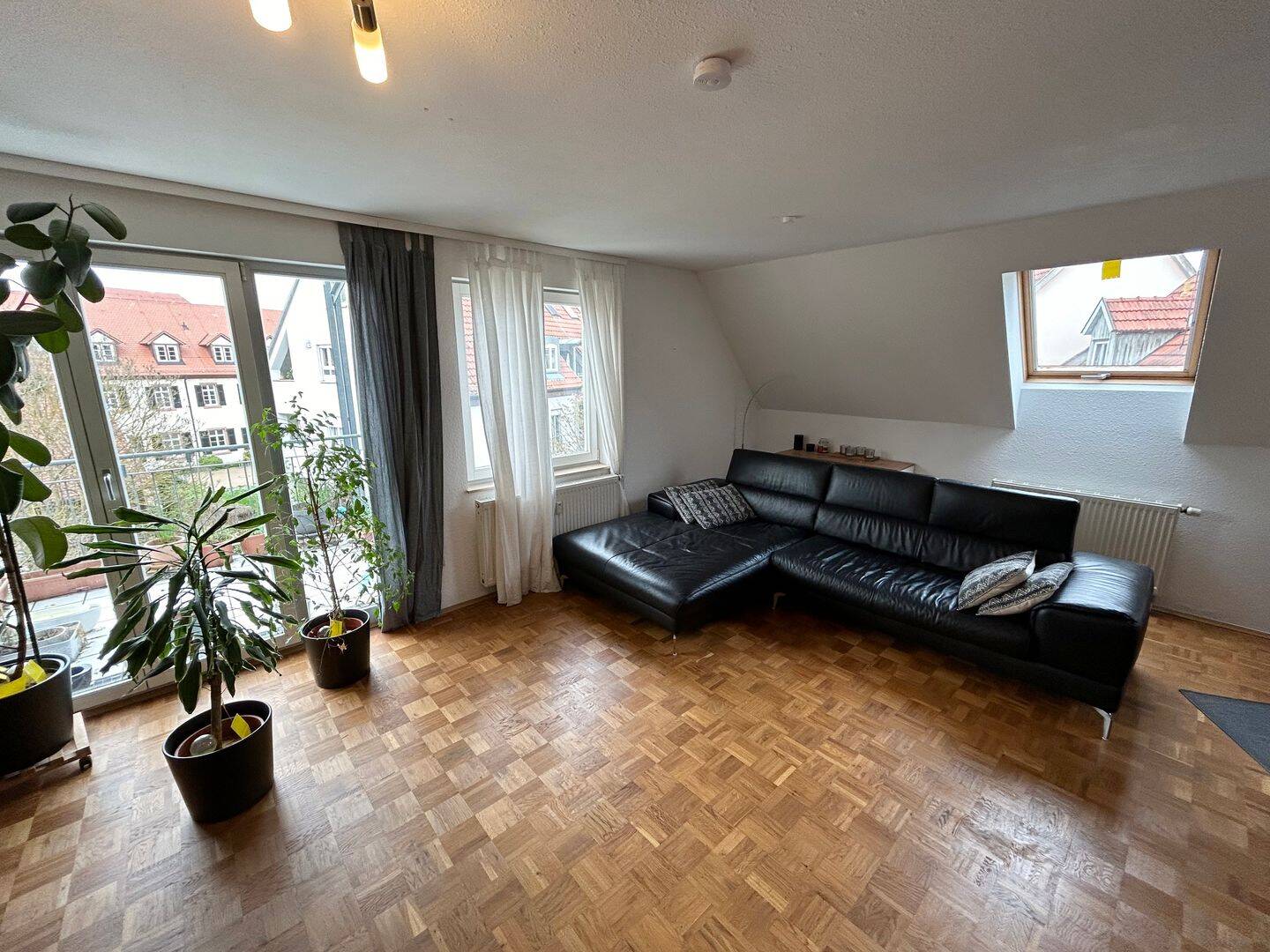Wohnen auf 2 Ebenen: Vier-Zimmer-Maisonnette am Altstadtrand, 97941 Tauberbischofsheim