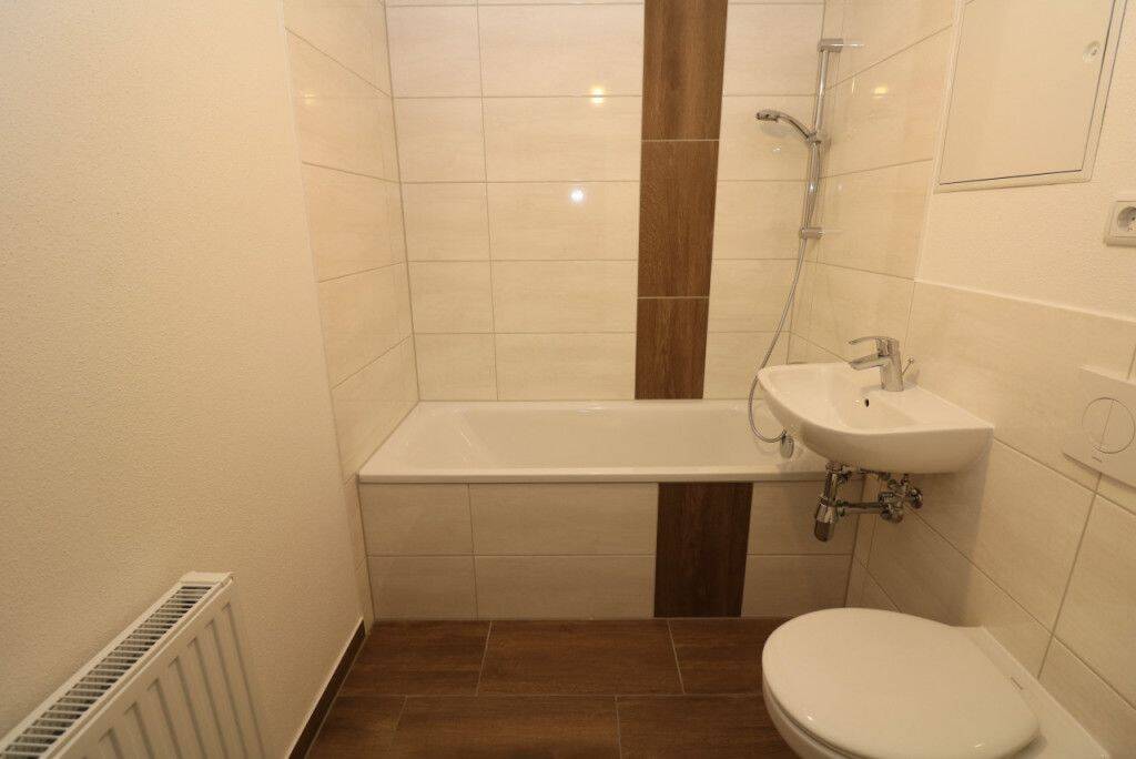 Verdammt ich lieb dich…tolle 3-RW mit Wanne & Balkon!!!, 9599 Freiberg