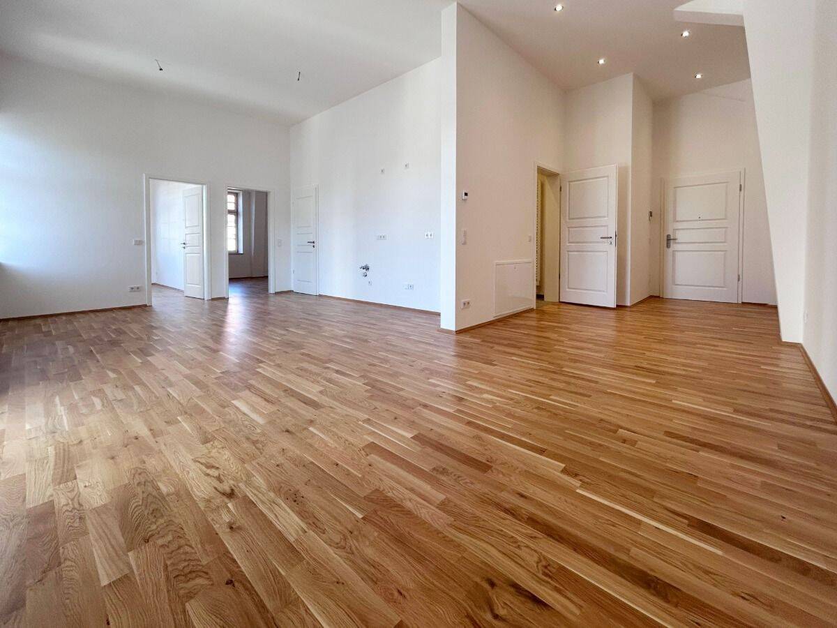 3-Zimmer Altbau-Charme im Erstbezug!, 9111 Chemnitz (Altchemnitz Schloßchemnitz Zentrum)