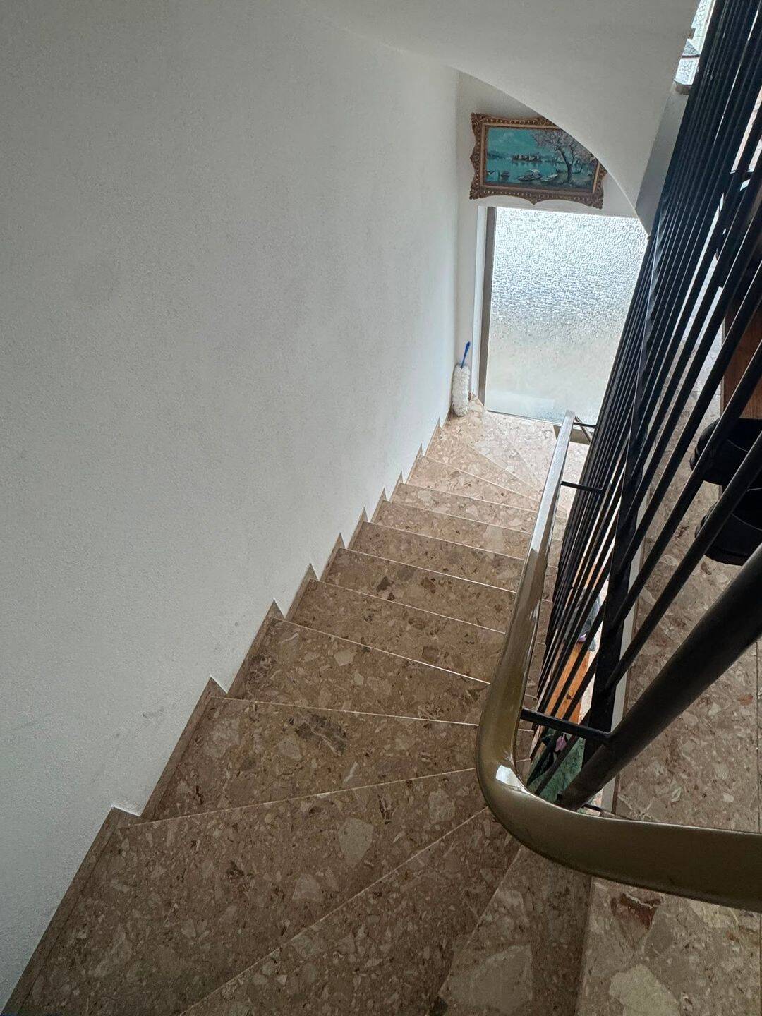 Großzügige 3-Zimmer-Wohnung mit Balkon und Einbauküche in Langweid am Lech, 86462 Langweid a. Lech