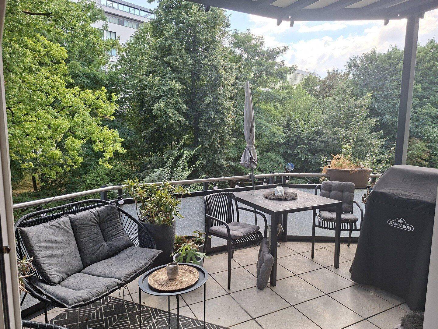 Charmante 94 m² Wohnung in Essen-Rüttenscheid an der Gruga mit Balkon ins Grüne, 45131 Essen (Rüttenscheid)
