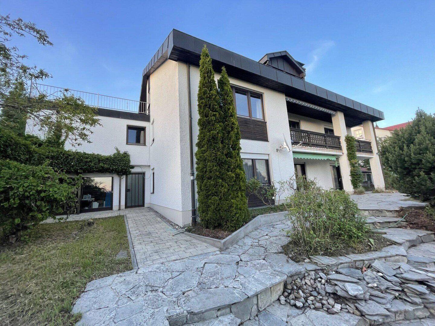 Großzügiges Einfamilienhaus in Donauwörth-Berg, 86609 Donauwörth