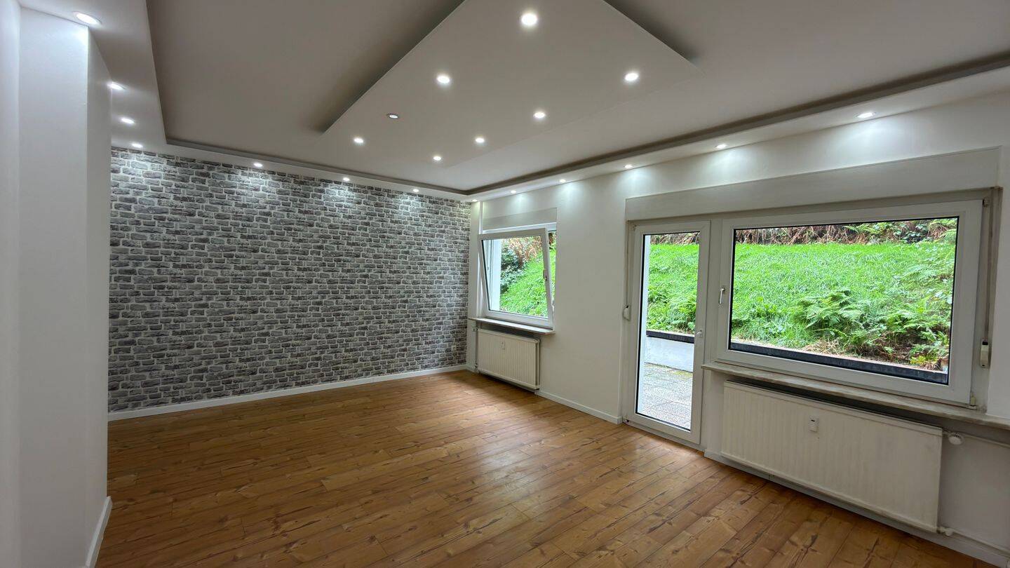 Renovierte 3 Zimmer Wohnung im Landemerter Weg, 58840 Plettenberg
