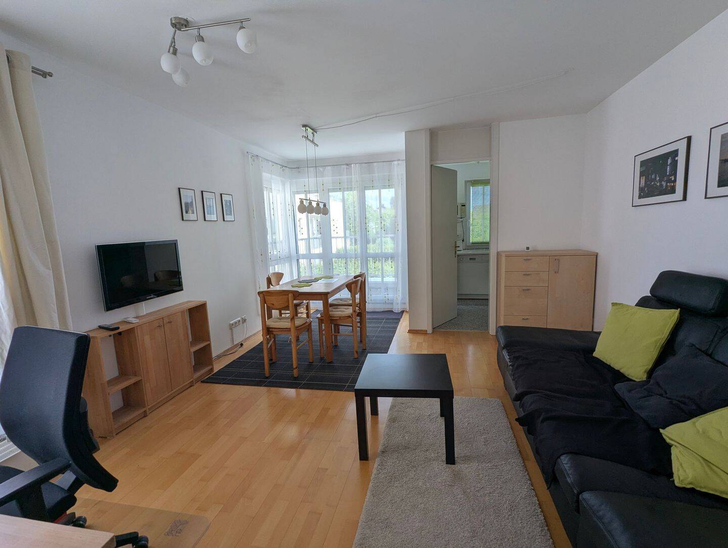 Helle 2-Zimmer-Wohnung in der Lerchenau, 80935 München (Feldmoching-Hasenbergl Milbertshofen-Am Hart)