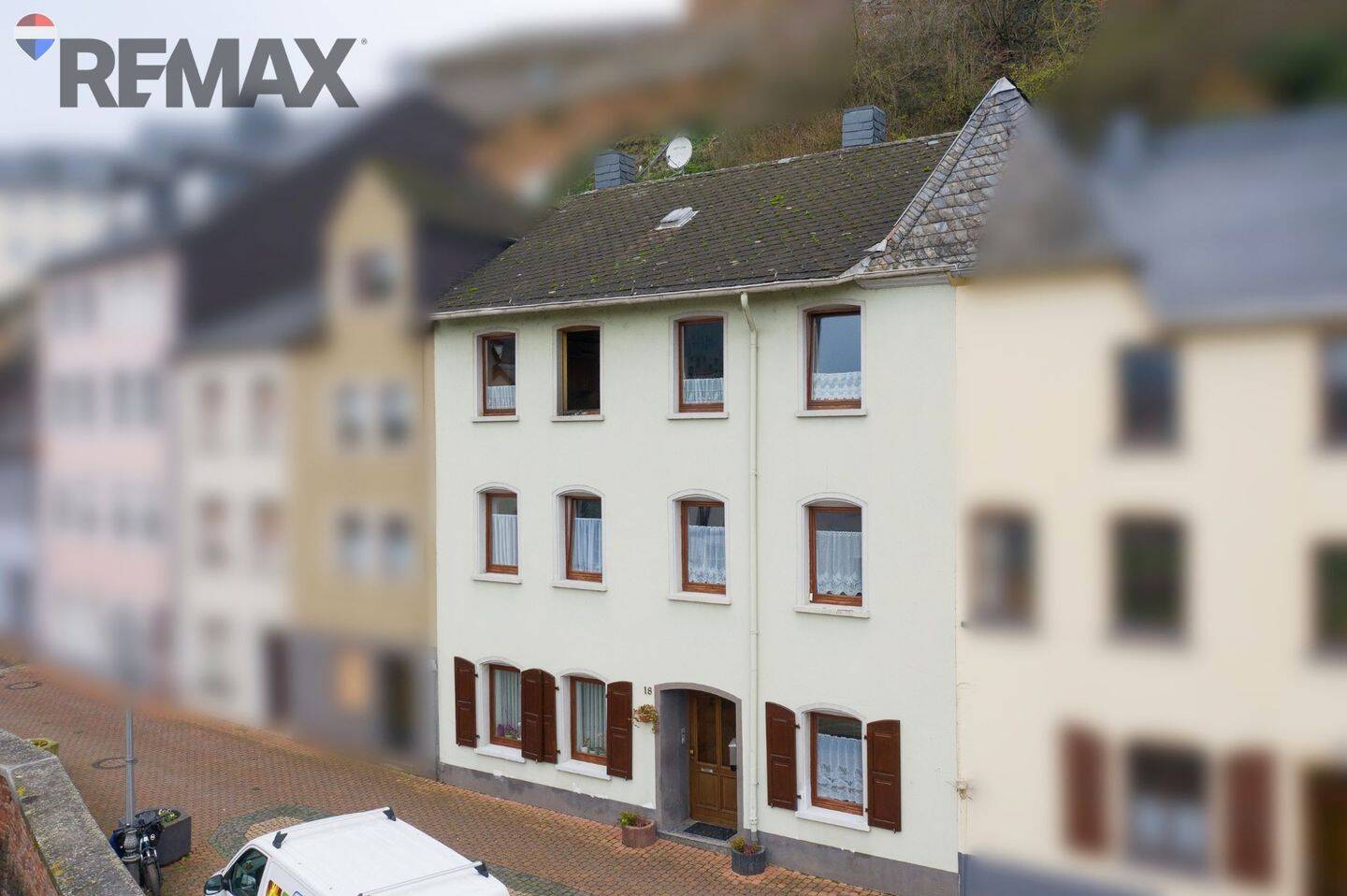 Historisches Reihenmittelhaus im Staden mit Saarblick – viel Platz auf drei Etagen, 54439 Saarburg