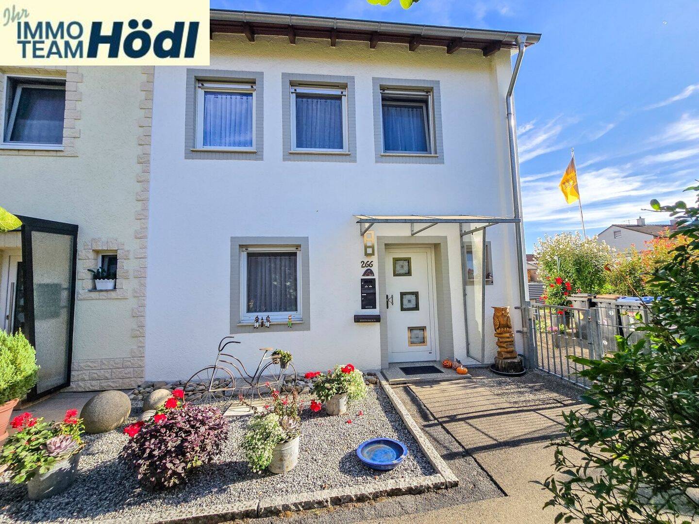 Modernisiertes Reiheneckhaus mit großem Garten, Garage und Klimaanlage, 72760 Reutlingen