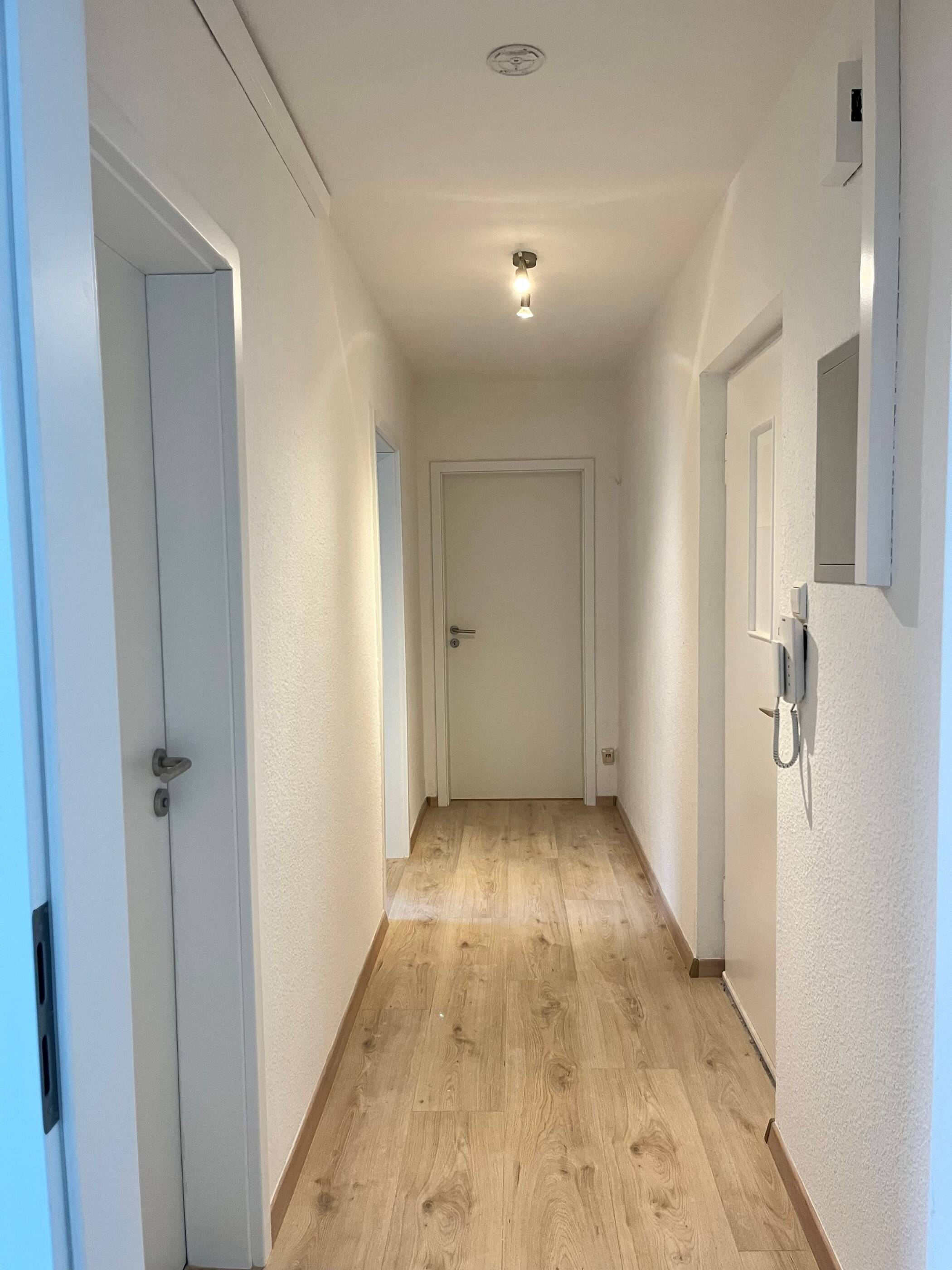 Stilvolle 2-Zimmer-Wohnung mit gehobener Innenausstattung mit Balkon in Mannheim, 68199 Mannheim (Almenhof Neckarau)