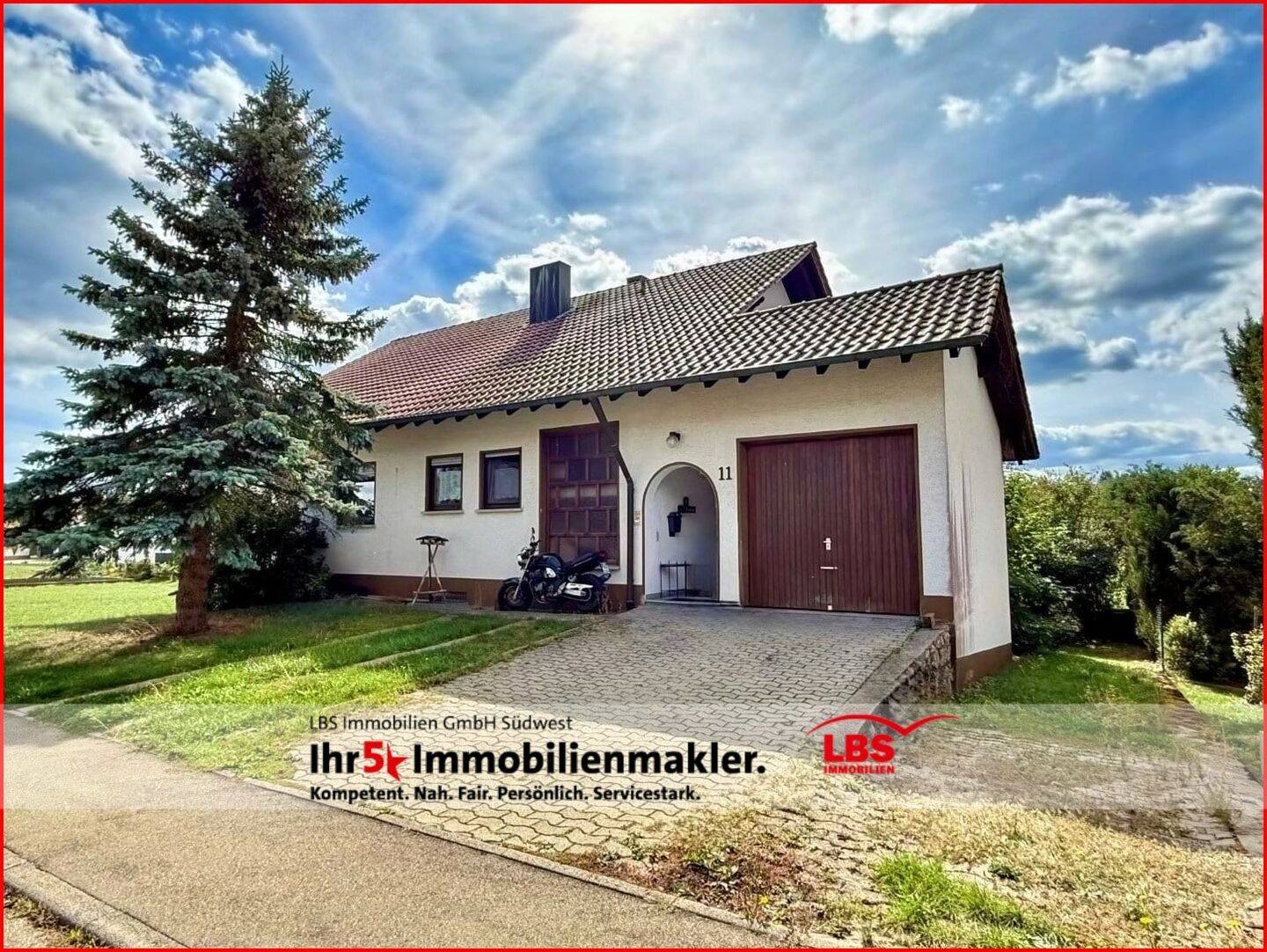Einfamilienhaus mit Garage und Ausbaupotenzial – Wohnen auf einer Ebene, 72477 Schwenningen