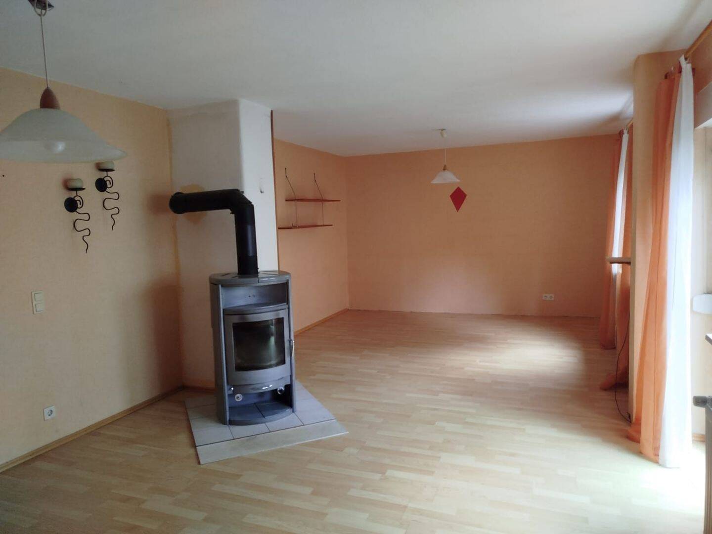 Raum für Familienleben – Reiheneckhaus mit fünf Schlafzimmern und Terrasse, 38259 Salzgitter
