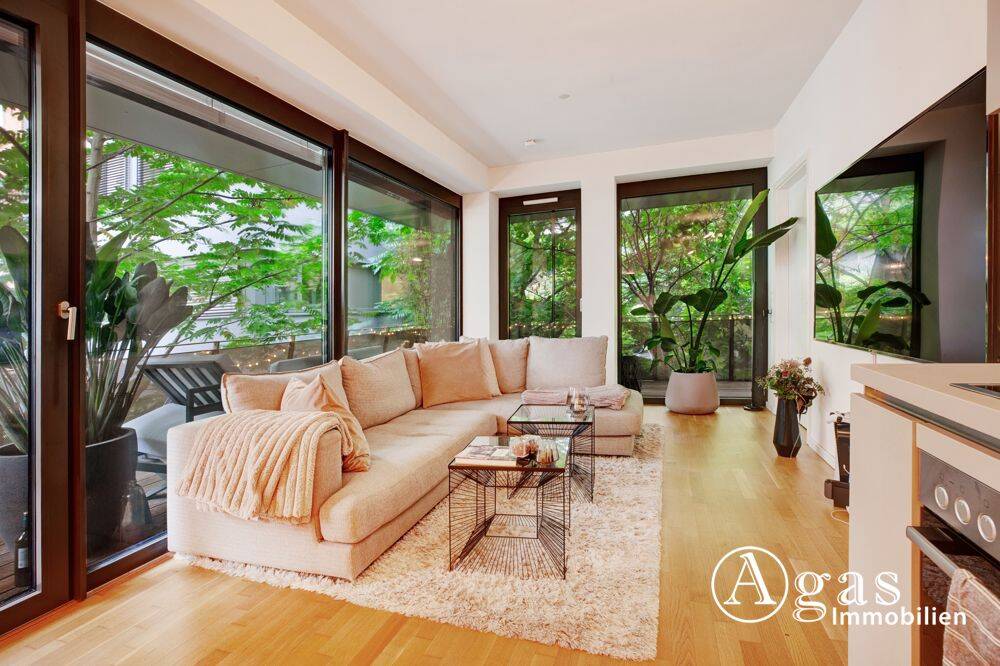Wie ein Baumhaus! Gemütliche 2 Zimmer Wohnung mit ca. 70m², EBK, Concierge und Gym in Berlin-Mitte!, 10117 Berlin (Mitte)