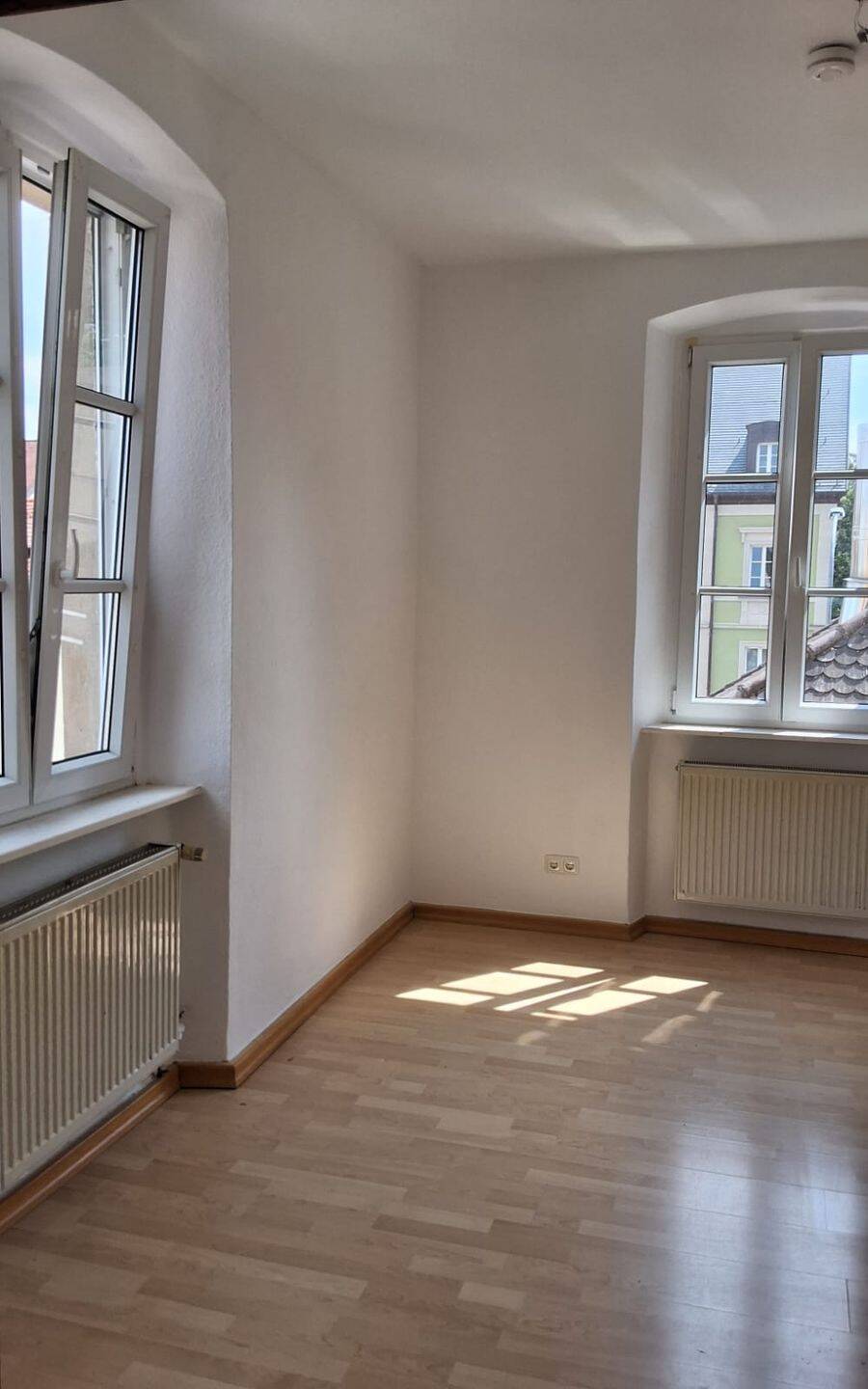 Helle 4-Zimmer Wohnung in zentrumsnaher Lage, 91781 Weißenburg i. Bay.