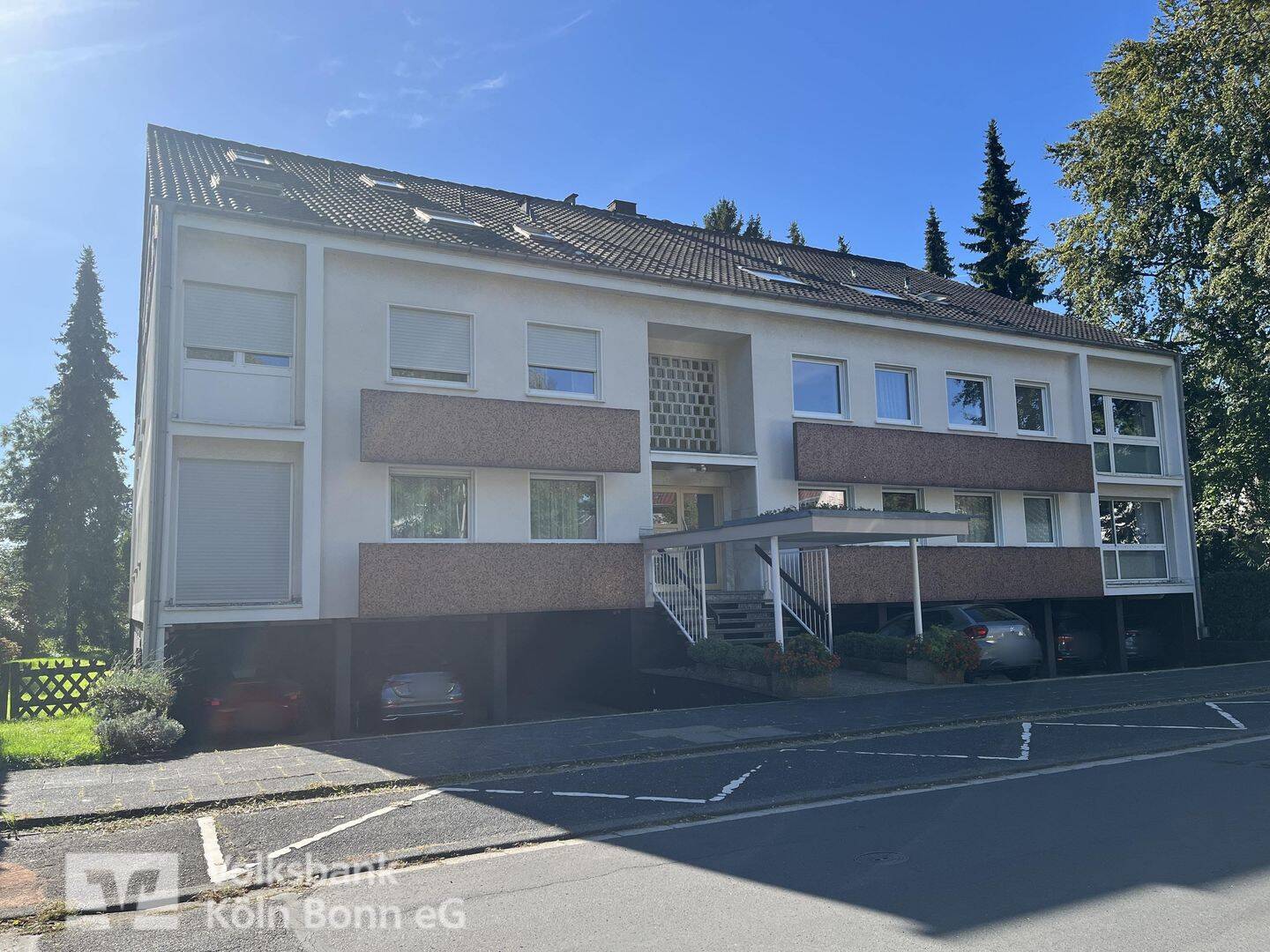 Großzügige Eigentumswohnung mit PKW-Stellplatz in Rheinnähe – Bonn-Mehlem, 53179 Bonn (Lannesdorf Mehlem Muffendorf Pennenfeld Rüngsdorf)